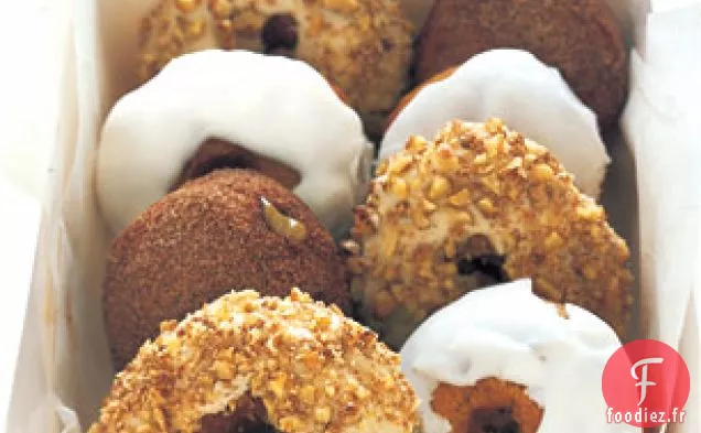 Beignets à la Crème Glacée à l'Érable et Streusel aux Noix Sucrées