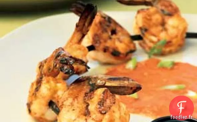 Brochettes de Crevettes avec Vinaigrette à la Tomate Carbonisée