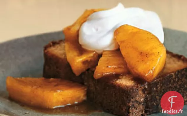 Gâteau aux Amandes à l'Ananas Rôti et Crème à la Vanille