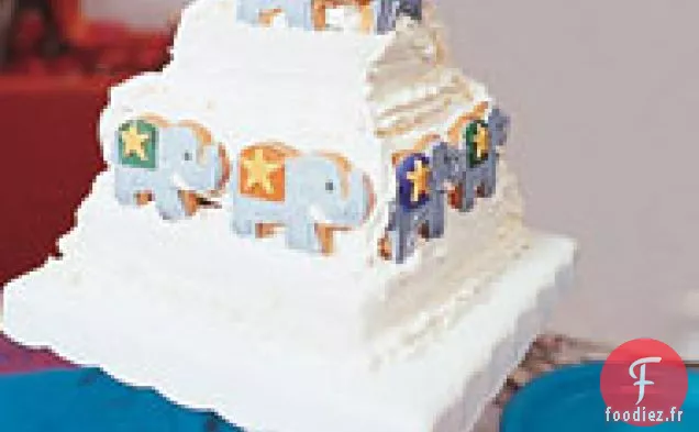 Gâteau Éléphant Blanc avec Glaçage à la Crème au Beurre