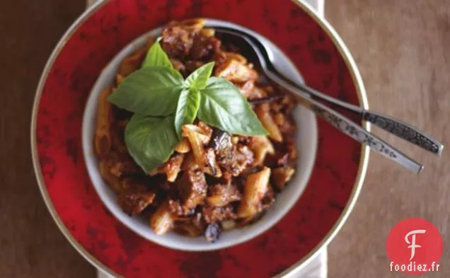 Seitan Italien, Aubergines Rôties, Courgettes, Penne à l'Ail et au Basilic
