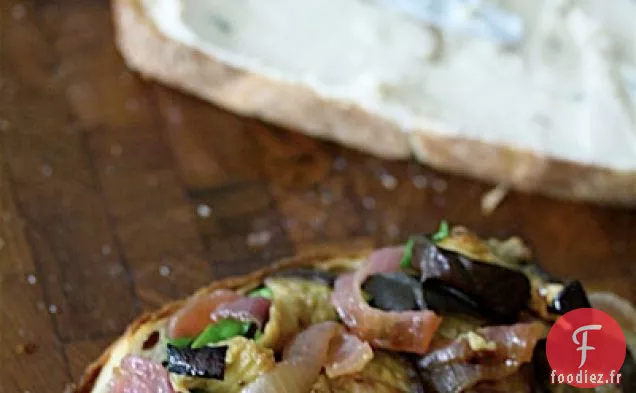 Sandwichs Aux Aubergines Rôties Avec Tartinade De Haricots Blancs Et Pesto De Ciboulette