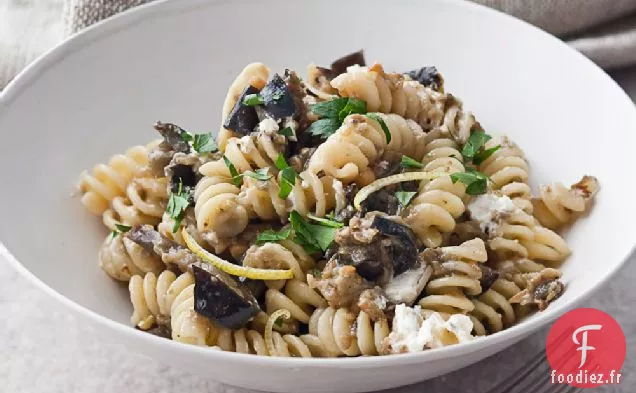 Fusilli aux Aubergines Rôties et Fromage de Chèvre
