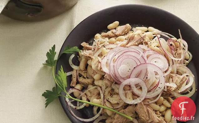 Salade de Thon, Haricots Blancs et Oignons Rouges
