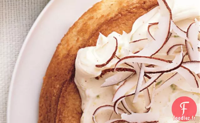 Gâteau à la Noix de Coco avec Glaçage au Mascarpone