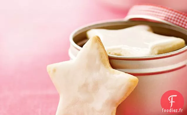 Étoiles Suédoises à la Cardamome aux Amandes