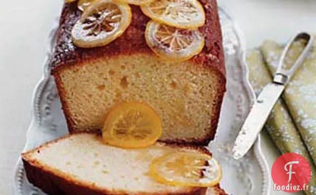 Gâteau au Citron avec Tranches de Citron Confit