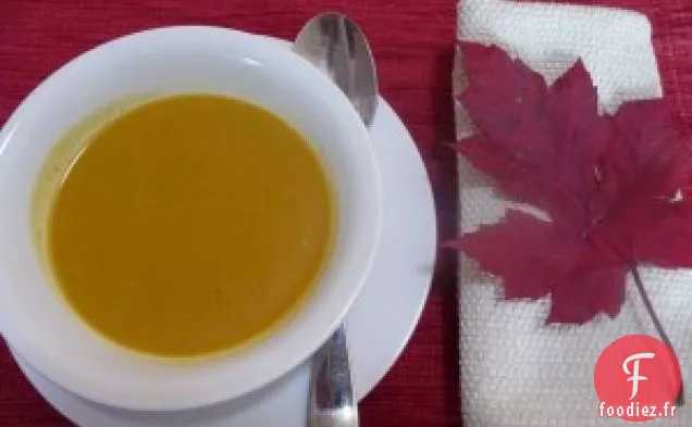 Semaine de la Citrouille: Soupe à la Citrouille Au Curry