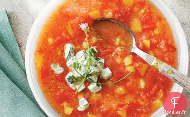 Gaspacho à la Pêche et à la Tomate avec Yogourt au Concombre