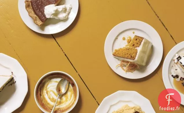 Gâteau au Fromage à la citrouille avec Garniture à la Crème Sure à la Guimauve et Croûte de Pain d'Épice
