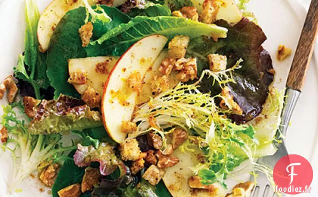 Salade Verte Automnale aux Pommes, Noix et Vinaigrette Pain d'Épices