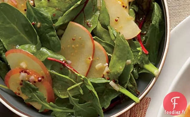 Salade de Pommes avec Vinaigrette à la Moutarde