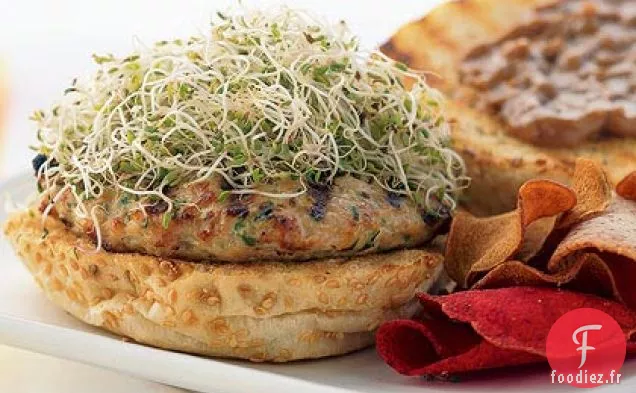 Hamburgers au Poulet avec Sauce aux Arachides