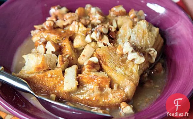 Pouding au Pain aux Pommes et au Caramel Épicé