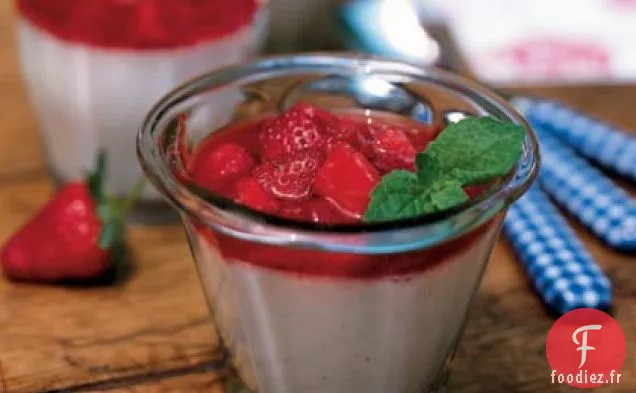 Crème à la Vanille et Confiture de Baies Fraîches