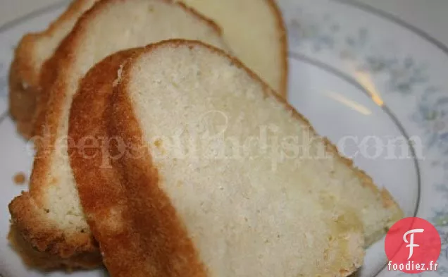 Le Gâteau parfait de la Livre du Sud de Grand-Mère Mac