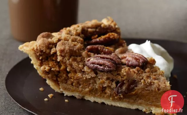 Tarte à la Citrouille au Bourbon avec Streusel aux Pacanes