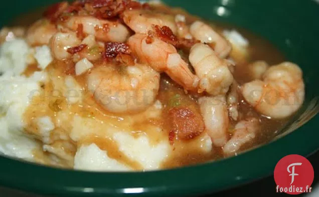 Crevettes et Sauce Brune avec Purée de Pommes de Terre Maison
