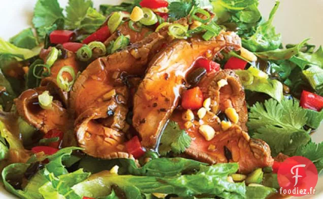 Salade de Steak de Flanc Chaud avec Vinaigrette aux Haricots Noirs Chinois