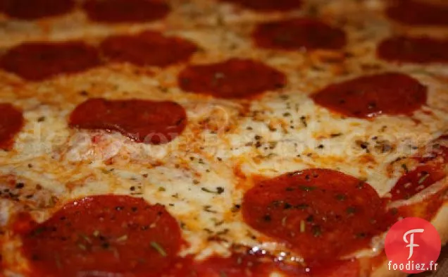 Pizza Maison Fine et Croustillante