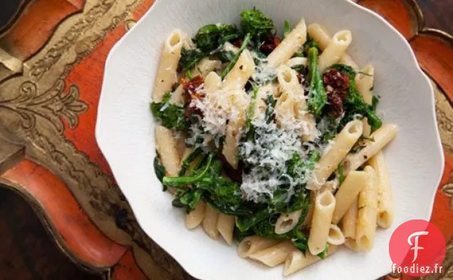 Rabe au Brocoli avec Pâtes et Tomates Séchées au Soleil