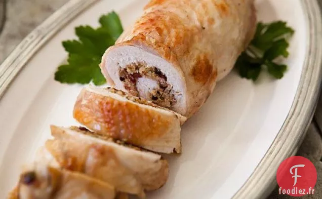 Poitrine de Dinde Farcie au Bacon, Canneberge, Farce à la Chapelure