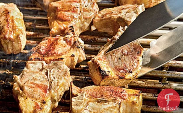 Côtelettes d'Agneau Grillées à la Sauce Romesco