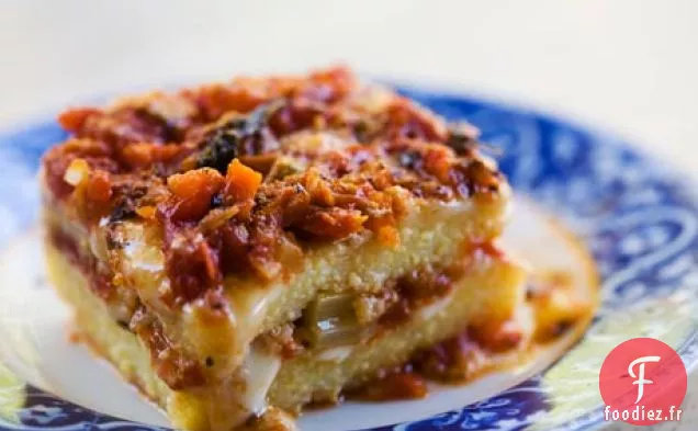 Casserole de Polenta avec Fontina et Sauce Tomate