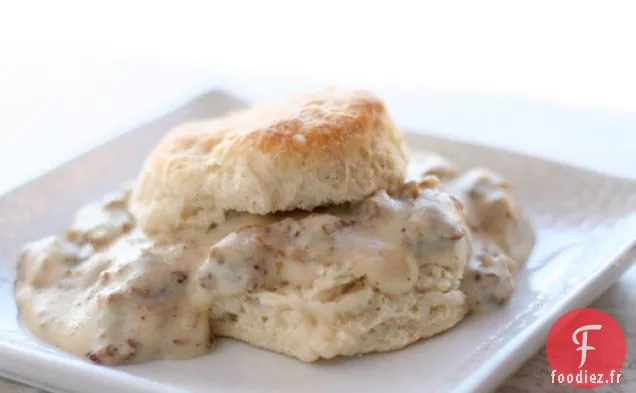 Biscuits au Babeurre et Sauce à la Saucisse