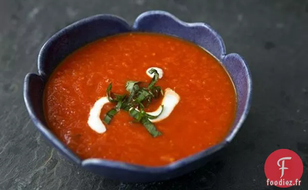 Soupe de Tomates Rôties au Chipotle