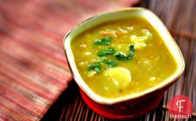 Soupe de Pommes de Terre et Légumes au Curry