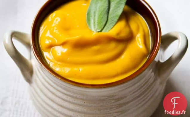 Soupe de Courge Musquée au Gingembre Et À la Citrouille