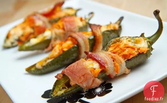 Poppers Jalapeno au Poulet de Buffle Enrobés de Bacon