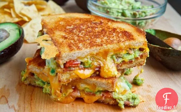 Sandwich au Fromage Grillé au Bacon Et au Guacamole