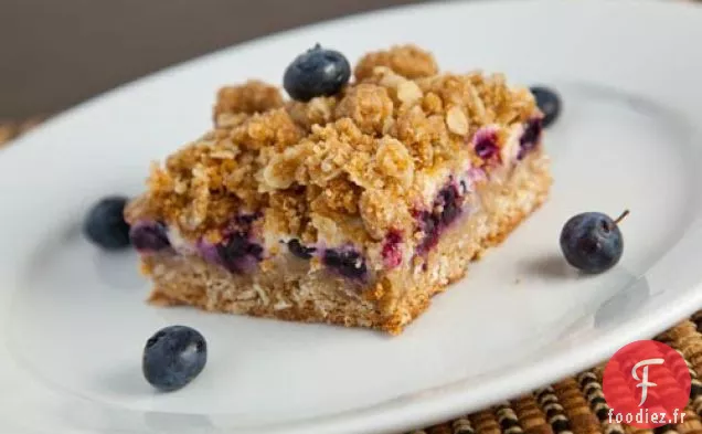 Barres de Miettes de Myrtilles Fourrées à la Crème de Citron