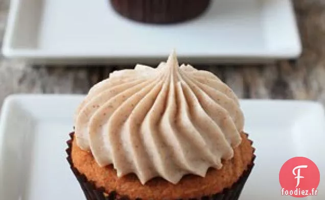 Cupcakes À La Citrouille Avec Glaçage Au Fromage À La Crème À La Cannelle