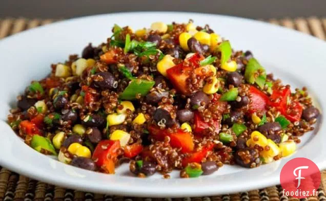 Salade de Quinoa au Maïs et aux Haricots Noirs