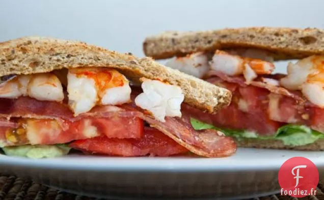 Sandwich BLAST (Bacon, Laitue, Avocat, Crevettes et Tomates)
