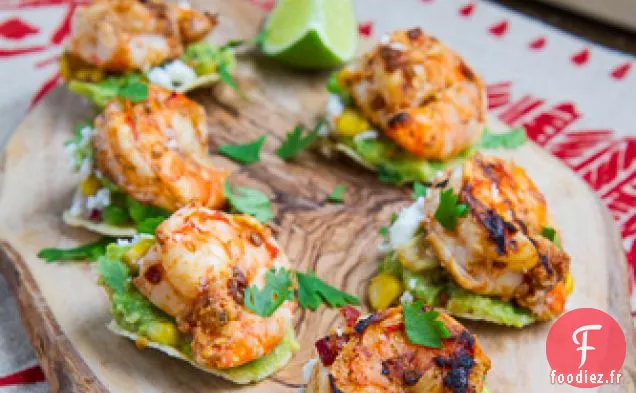 Mini Tostadas au Guacamole de Maïs et Crevettes Grillées au Citron Vert Chipotle