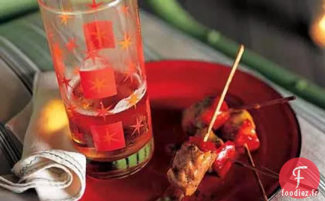 Brochettes de Porc Épicé et Poivron Rouge avec Sauce à la Mangue Météorique