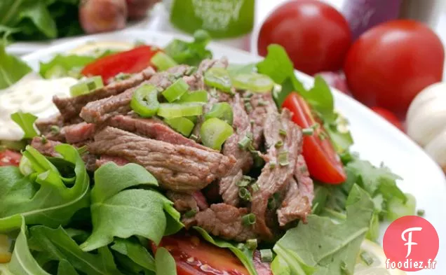 Salade de Steak Taco avec Vinaigrette au Gingembre et au Citron vert