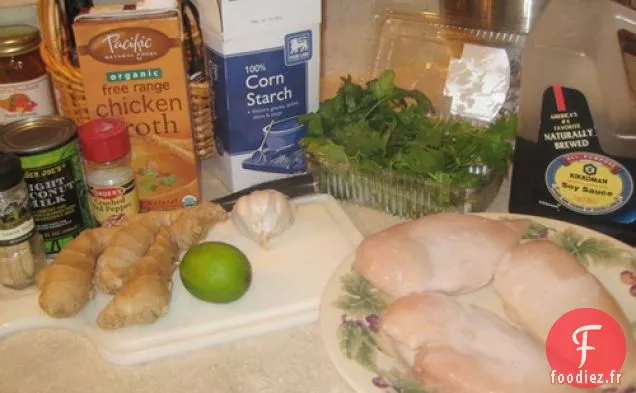 Poulet Collant à la Noix de Coco