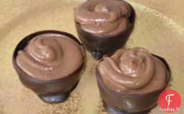 Tasses de Chocolat Végétaliennes avec Mousse au Chocolat Décadente