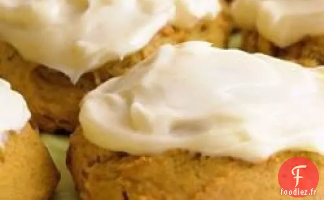 Biscuits à la citrouille avec Glaçage au Fromage à la Crème (Le Meilleur du Monde!)