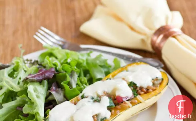 Courge Delicata Farcie Aux Baies De Blé Et Aux Pommes