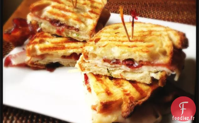 Semaine du Gros Gibier : Dinde, Bacon et Panini Suisse