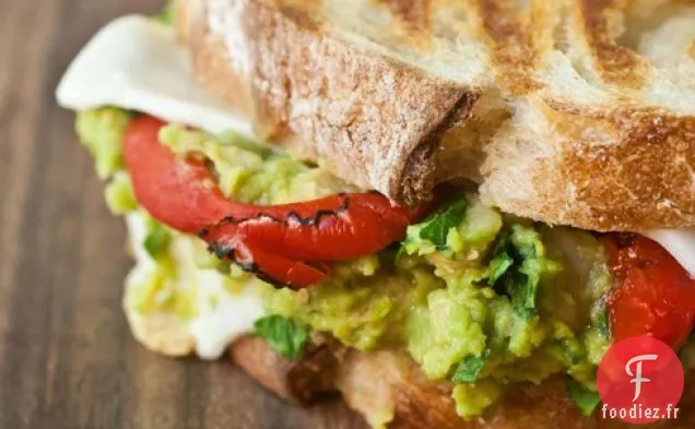 Panini aux Pois Chiches et à l'Avocat