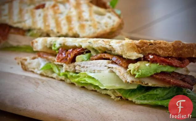 Panini au Fromage Rouge, Blanc et Bleu (aka Turkey Cobb)