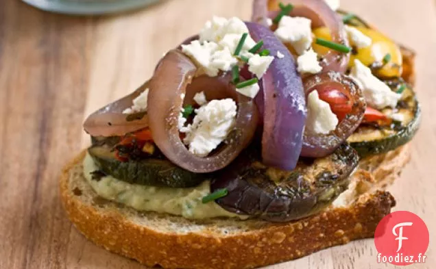 Tartine de Légumes Grillés Méditerranéens