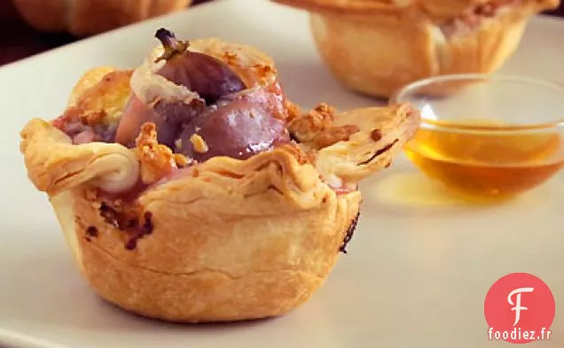 Tartes à la Main aux Figues et Pacanes enveloppées de Prosciutto avec Gorgonzola